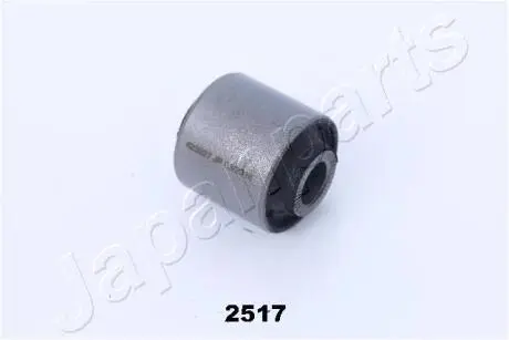 Сайлентблок рычага TOYOTA T. AVENSIS/IS200/IS300 99- JAPANPARTS RU2517