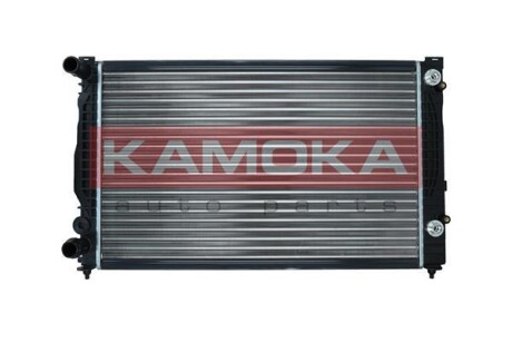 Радиатор охлаждения Audi A4/A6/VW Passat 96-05 KAMOKA 7705006