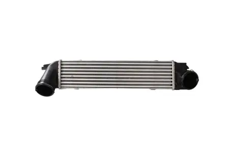 Радіатор інтеркулера BMW 1 (E81/E82/E87/E88)/3 (E90/E91)/X1 (E84) 2.0 04-15 KAMOKA 7750063