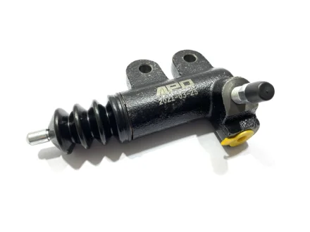 Цилиндр сцепления рабочий Chery Eastar KLM KLM Autoparts B11-1602070