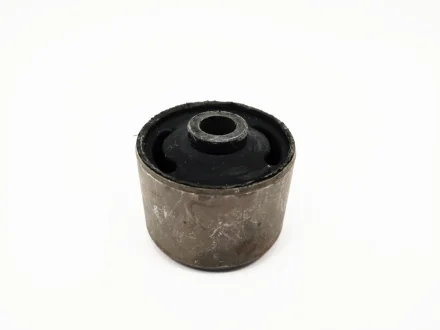 Сайлентблок рычага заднего передний Chery Jaggi/Kimo KLM KLM Autoparts S21-3301030