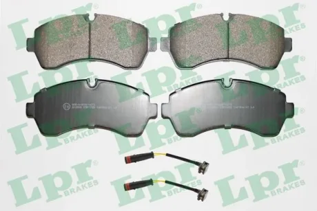 Комплект гальмівних колодок передн, MERCEDES SPRINTER 3,5-T (B906), SPRINTER 3,5-T (B907), SPRINTER 3,5-T (B907, B910), SPRINTER 3-T (B907), SPRINTER 3-T (B910) 1.8-Electric 04.06- LPR 05P1295A
