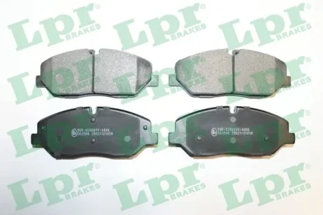 Комплект гальмівних колодок передн, HYUNDAI H350 2.5D 04.15- LPR 05P2105