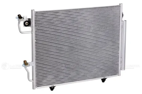 Радіатор кондиціонера Pajero III (00-) з ресивером (LRAC 11151) Luzar LRAC11151