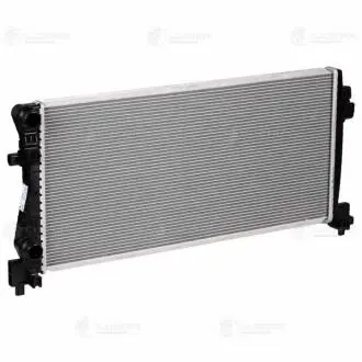 Радиатор охлаждения Skoda Octavia A7 (13-)/Audi A3 (12-) 1.2T/1.6D M/A (LRc 1809) Luzar LRC1809