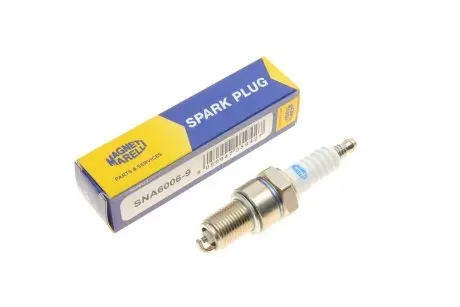 Свеча зажигания Renault Trafic/19 1.4/1.6 80-90/VW Golf/Jetta 1.5 77-84 MAGNETI MARELLI 062609000006