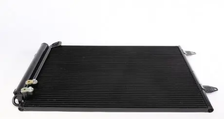 Радіатор кондиціонера VW Passat 05-14/CC 2.0TDI 11-16 (439x577x16) MAHLE MAHLE / KNECHT AC 666 000S