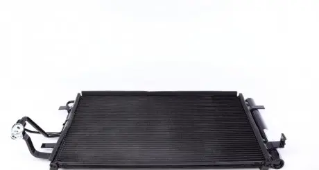 Радиатор кондиционера Kia Ceed 1.4-2.0 06-12 MAHLE MAHLE / KNECHT AC 697 000S