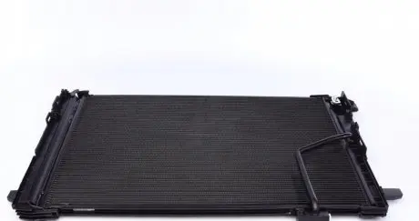 Радиатор кондиционера MB C-class (W203/W204/ CLS (C218)/E-class (W212) 05- MAHLE MAHLE / KNECHT AC 786 000S