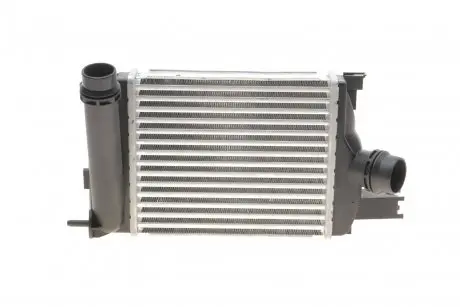 Радиатор интеркулера Renault Clio 0.9 TCe 12- MAHLE MAHLE / KNECHT CI 661 000S