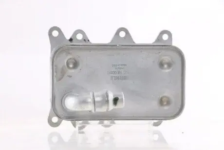 Радиатор масляный BMW 5/6/7/X3 2.0-4.4 D 02-10 (теплообменник) MAHLE MAHLE / KNECHT CLC 18 000S