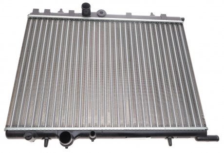 Радиатор охлаждения Citroen Berlingo/Peugeot Partner 1.6-2.0HDI 96- (538x378x26) MAHLE MAHLE / KNECHT CR 515 000S