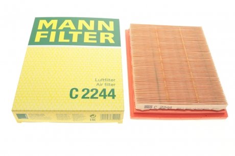 Фільтр повітряний Ford Fiesta 1.4 16V -FILTER MANN C 2244