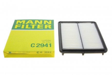 Фильтр воздушный Kia Sorento 2.5CRDi/3.3 V6 06- -FILTER MANN C 2941 (фото 1)