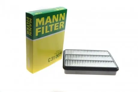 Фільтр повітряний Toyota Land Cruiser 3.0 D-4D 02- -FILTER MANN C 31 007
