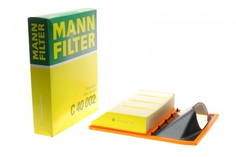 Фильтр воздушный Iveco Daily 2.3JTD 06- -FILTER MANN C 40 002