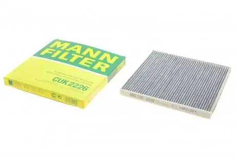 Фильтр салона Toyota Land Cruiser/Yaris 99- (угольный) -FILTER MANN CUK 2226