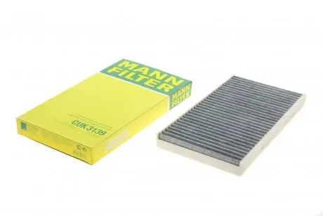 Фильтр салона BMW 5 (E60)/6 (E63) 04-10 (угольный)) -FILTER MANN CUK 3139