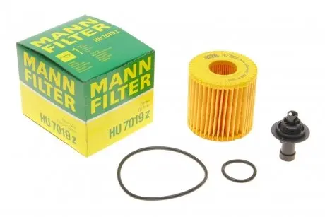 Фильтр масляный Lexus RX/NX 2.0-3.5 08-/Toyota Rav 4 2.5 Hybrid 15- -FILTER MANN HU 7019 Z