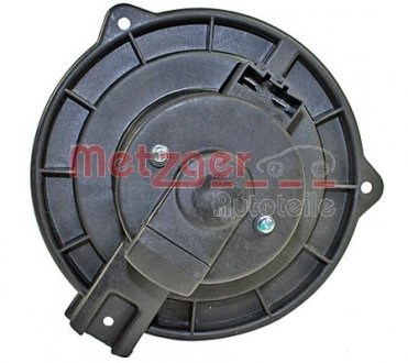 Моторчик печки MB M-class (W163) 98-05 METZGER 0917318