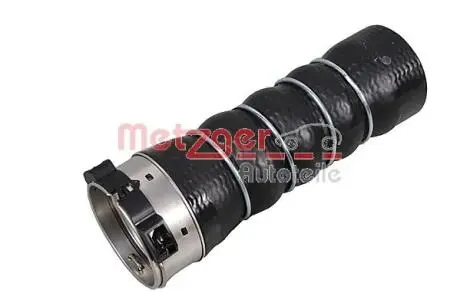 Патрубок интеркулера BMW 1 (F40)/2 (F44-F46)/X1 (F48)/X2 (F39) 1.2-2.0D 13- METZGER 2401023
