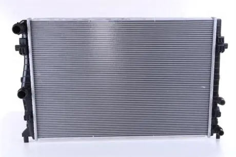 Радіатор охолодження NISSENS 606723