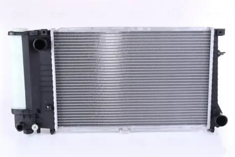 Радиатор охлаждения NISSENS 60736A