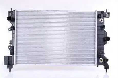 Радиатор охлаждения NISSENS 61715