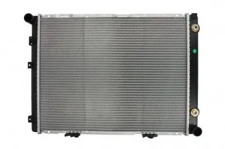 Радіатор охолоджування NISSENS 62722A