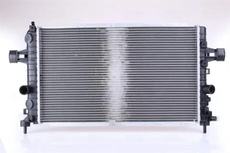 Радиатор охлаждения NISSENS 63121