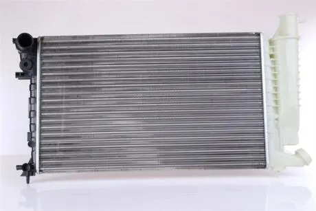 Радиатор, охлаждение двигателя NISSENS 63512A