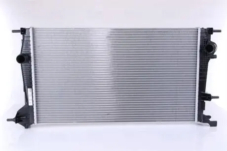 Радиатор NISSENS 637607
