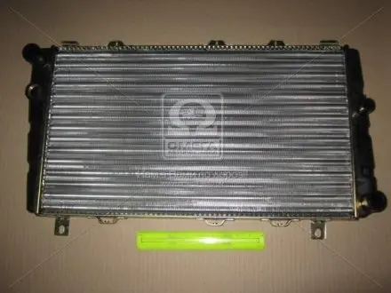 Радіатор охолоджування NISSENS 64011