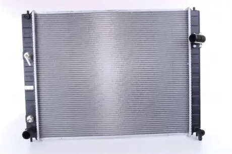 Радиатор охлаждения NISSENS 681208