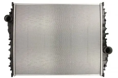 Радиатор NISSENS 696090