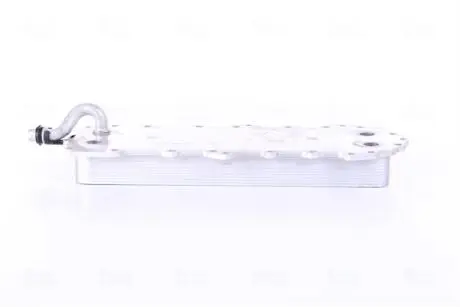 Радиатор масла NISSENS 90944
