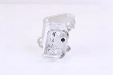 Радиатор масла NISSENS 90977