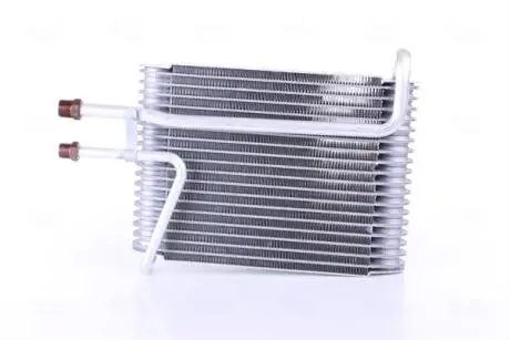 Испаритель кондиционера NISSENS 92155