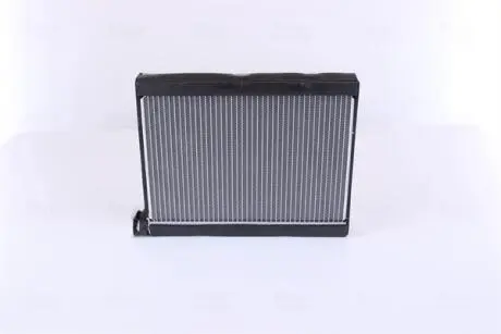 Испаритель кондиционера NISSENS 92317