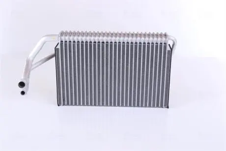 Випарник кондиціонера NISSENS 92322