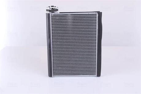 Випаровувач кондиціонера AUDI A6 ALLROAD C6, A6 C6, R8, R8 SPYDER 2.0-5.2 05.04-07.15 NISSENS 92368