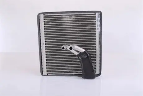 Випарювач кондиціонера NISSENS 92369