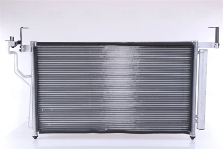 HYUNDAI Радіатор кондиціонера (конденсатор) H-1 2.5 08- NISSENS 940632