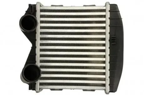 Радиатор наддува NISSENS 96893