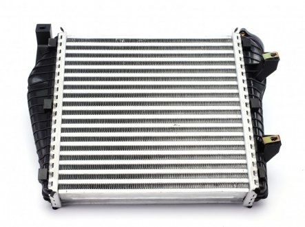 Радиатор интеркулера Audi Q7/VW Touareg 3.0/4.1 03- (L) NRF 30178 (фото 1)