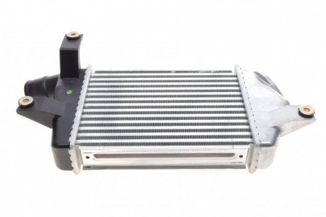 Радиатор интеркулера Mitsubiahi L200/Pajero Sport 2.5D 05- NRF 30366 (фото 1)
