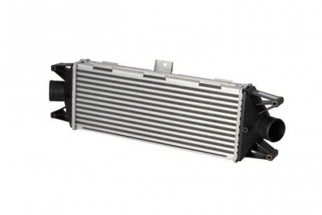 Радиатор интеркулера Iveco Daily III/IV 2.3D-3.0D 99- NRF 30879
