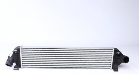 Радиатор интеркулера Ford Mondeo/Focus 1.6-2.5D 03- NRF 30906