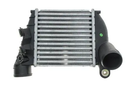 Радиатор интеркулера Skoda Octavia/VW Bora/Golf IV 1.8T/1.9TDI 97-05 NRF 30935