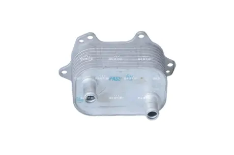 Радіатор масляний Audi A4/A5/A6/Q5 2.0D 12- (теплообмінник) NRF 31853